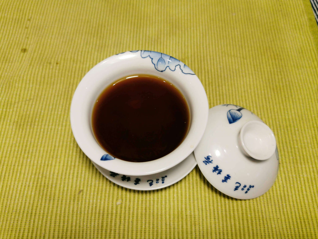 Chrysanthemum Pu'er Tea color