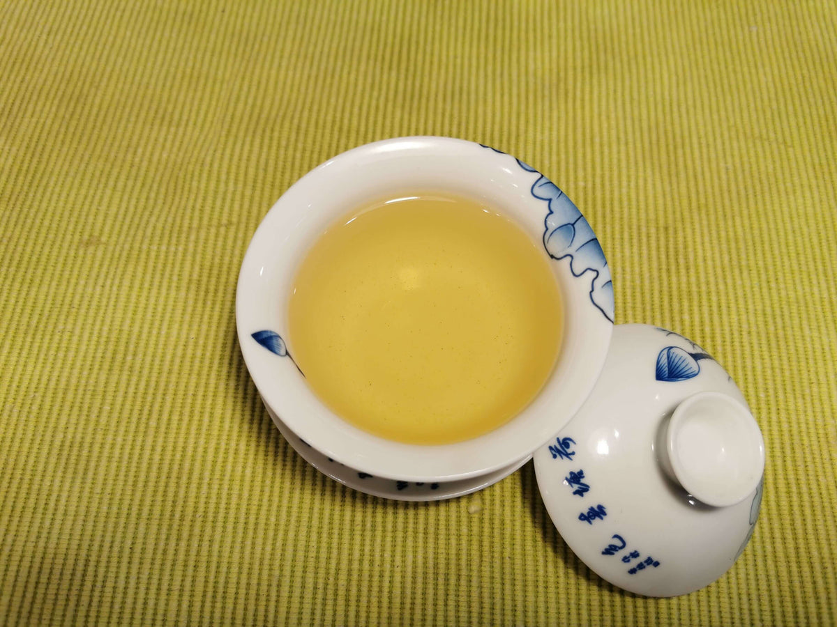 Rose white tea color.